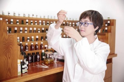 護手暖心，情暖“疫”線 化妝品研發(fā)為醫(yī)護人員辦實事